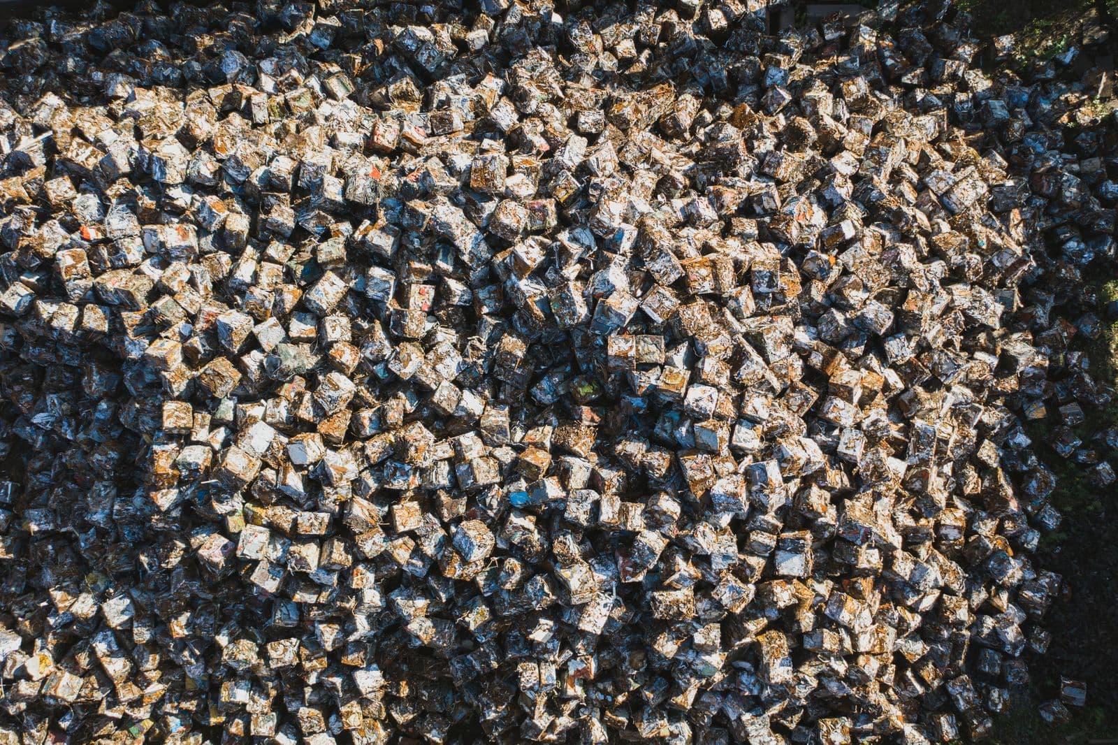 Baled, sheared and furnace-ready